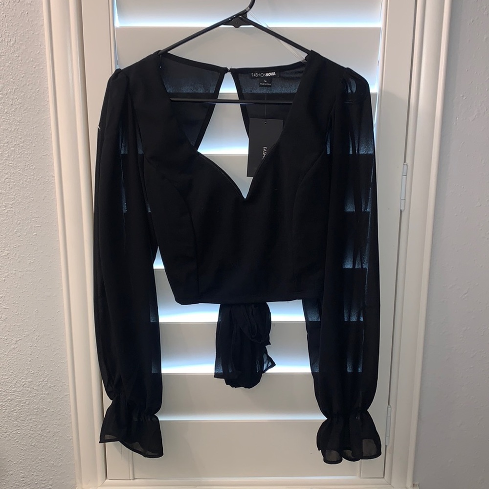 Black blouse crop top ❤️